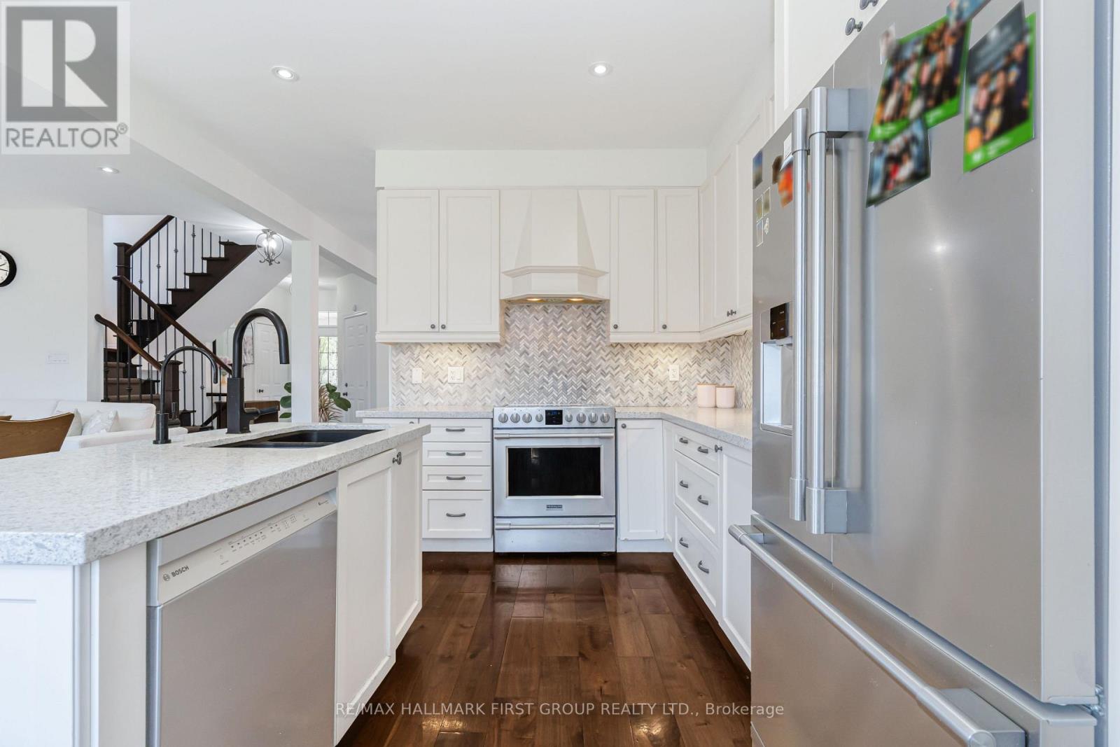 15 Hesham Drive, Whitby, Ontario  L1M 2J9 - Photo 15 - E13667518