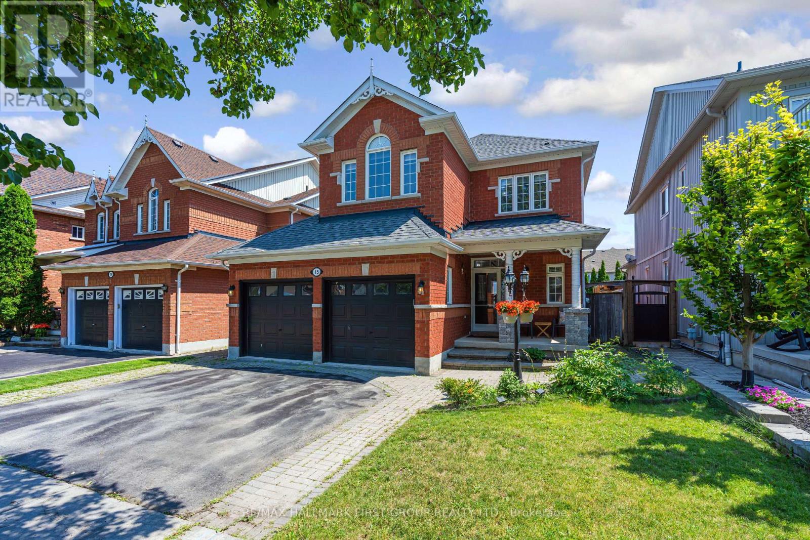 15 Hesham Drive, Whitby, Ontario  L1M 2J9 - Photo 3 - E13667518