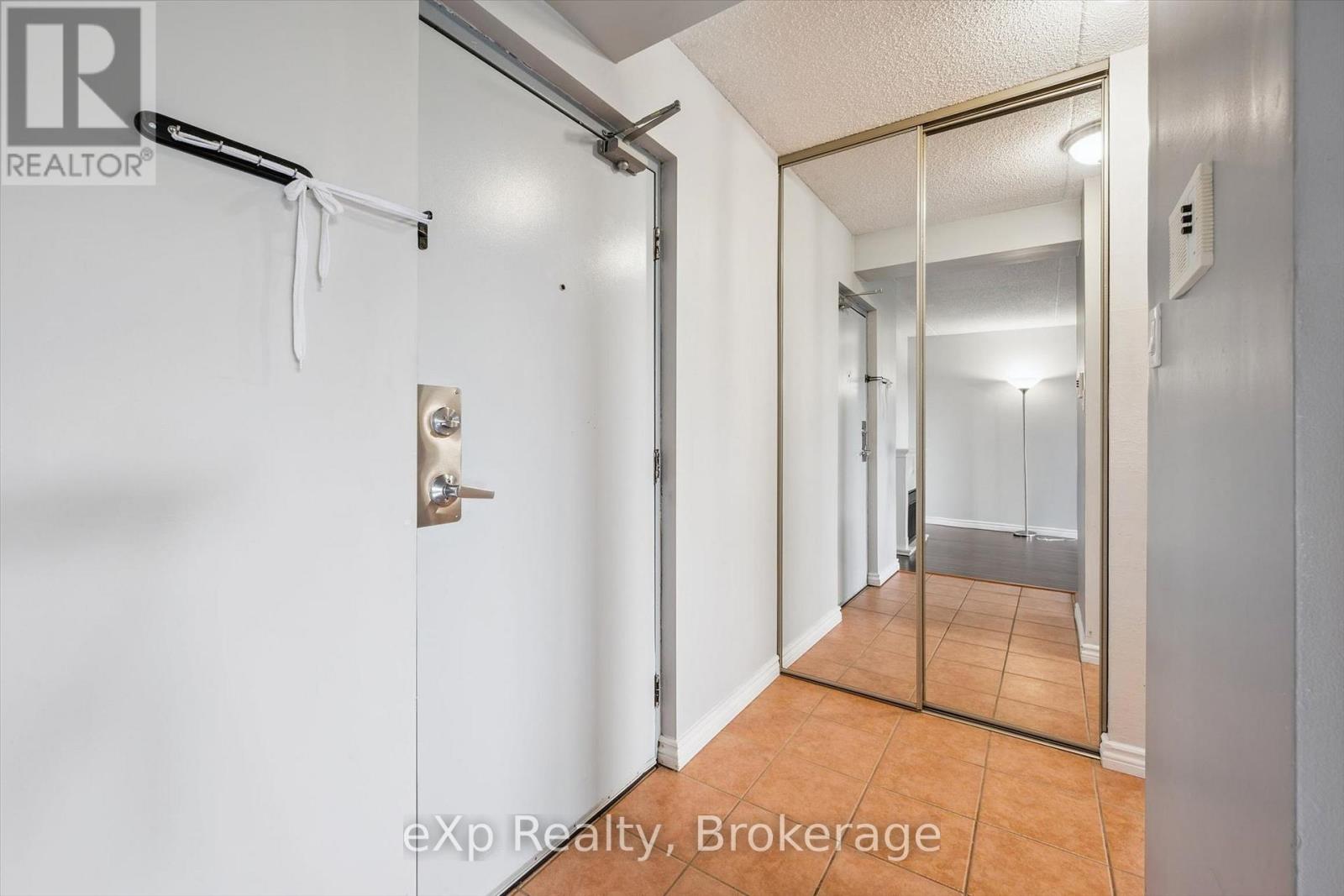 404 - 65 Silvercreek Parkway N, Guelph, Ontario N1H 7R9 - Photo 7 - X13667282