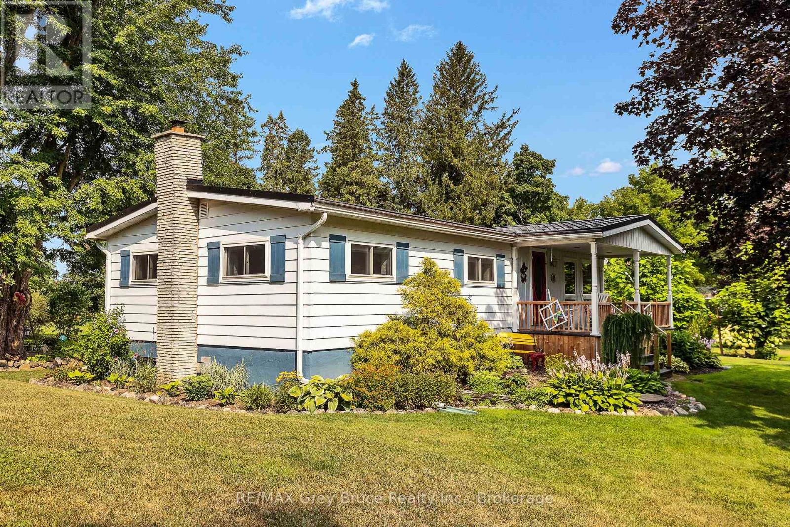 21571 Grey Rd 16 Road E, Georgian Bluffs, Ontario  N0H 2N0 - Photo 38 - X13667486