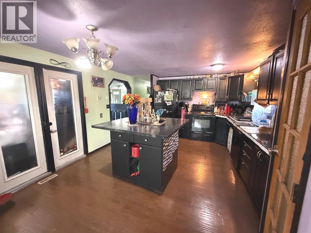 4724 45 Avenue, Alix, Alberta  T0C 0B0 - Photo 6 - A2317625