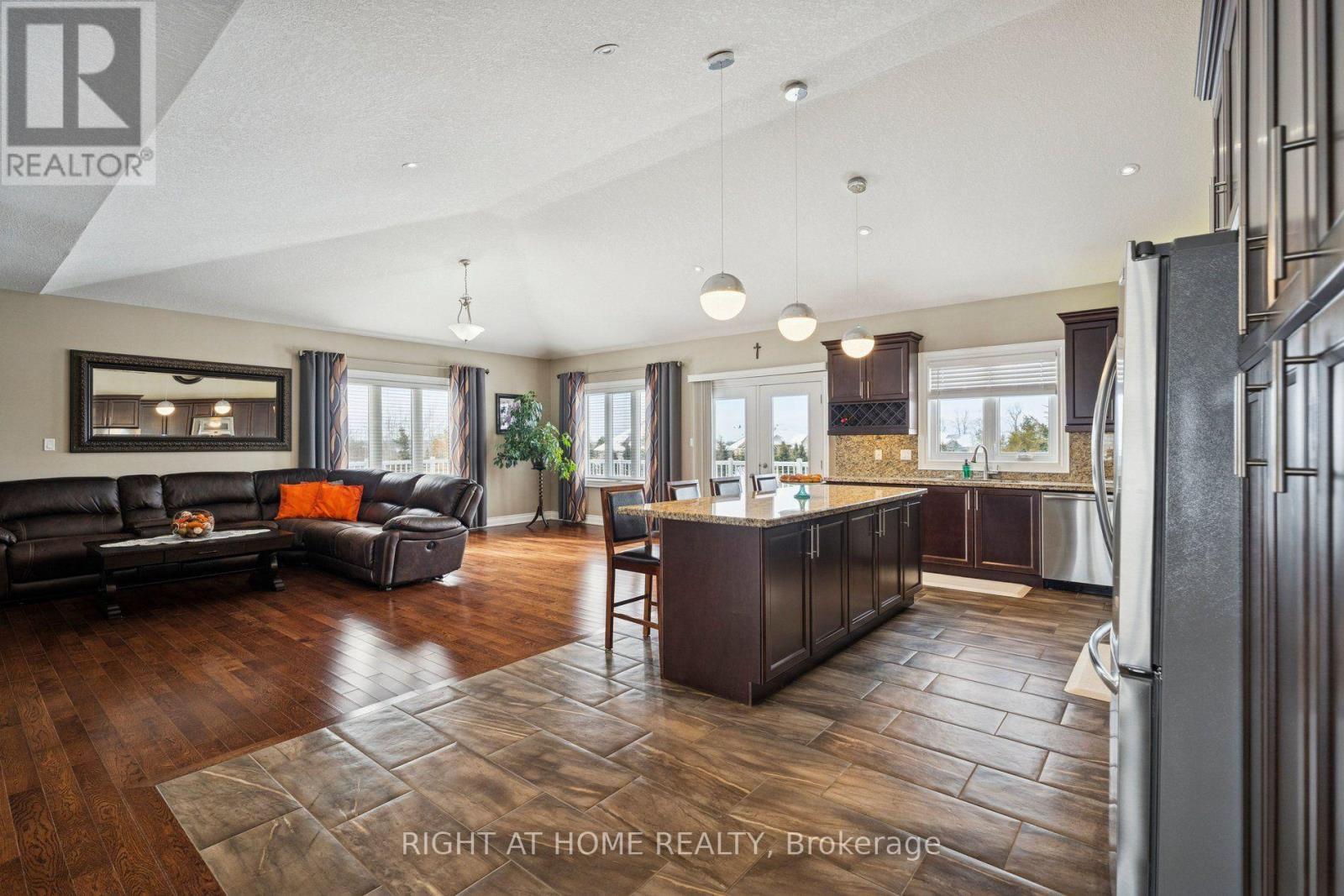 10 Brolley Crescent, Essa, Ontario  L0L 2N2 - Photo 16 - N13667506