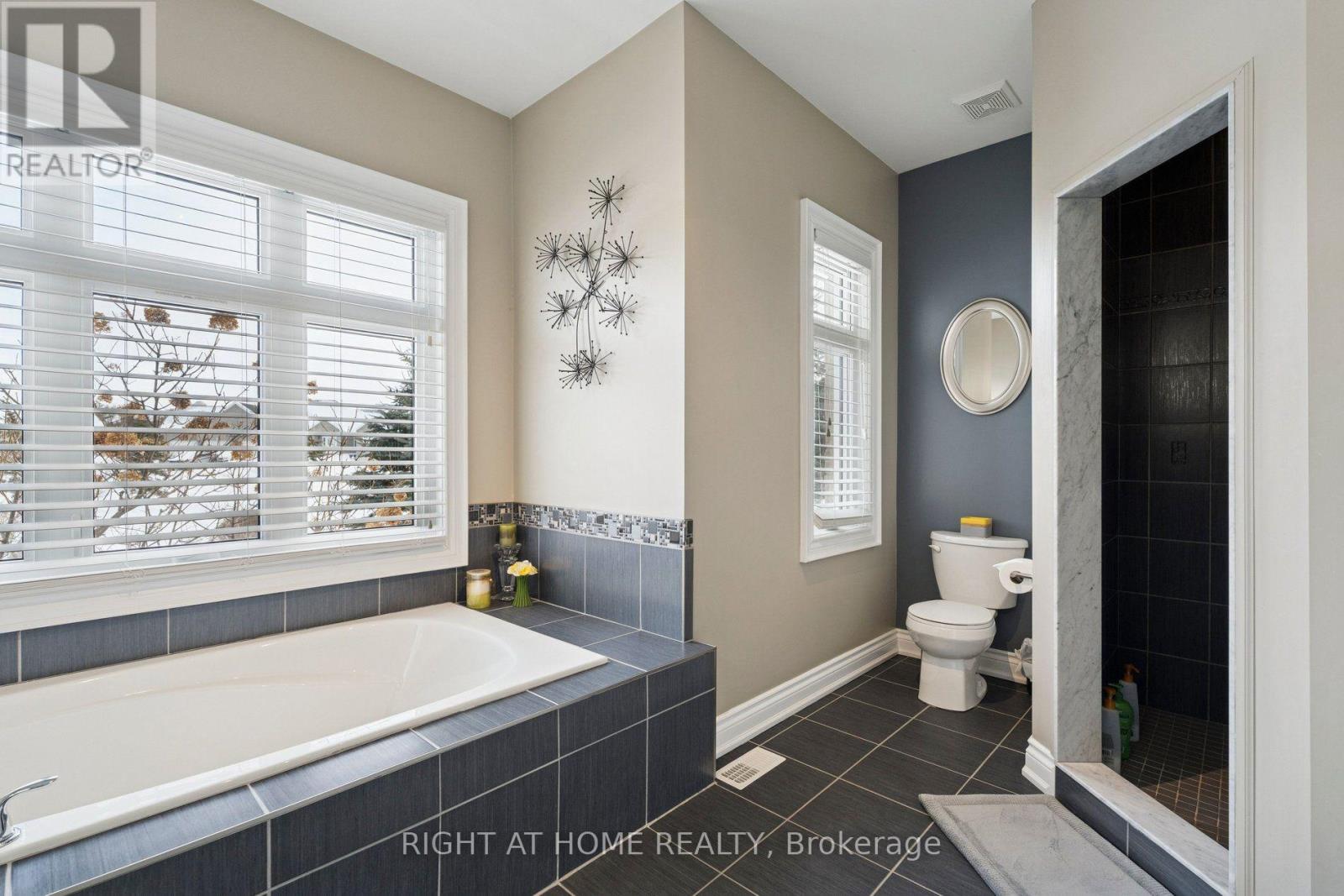 10 Brolley Crescent, Essa, Ontario  L0L 2N2 - Photo 23 - N13667506