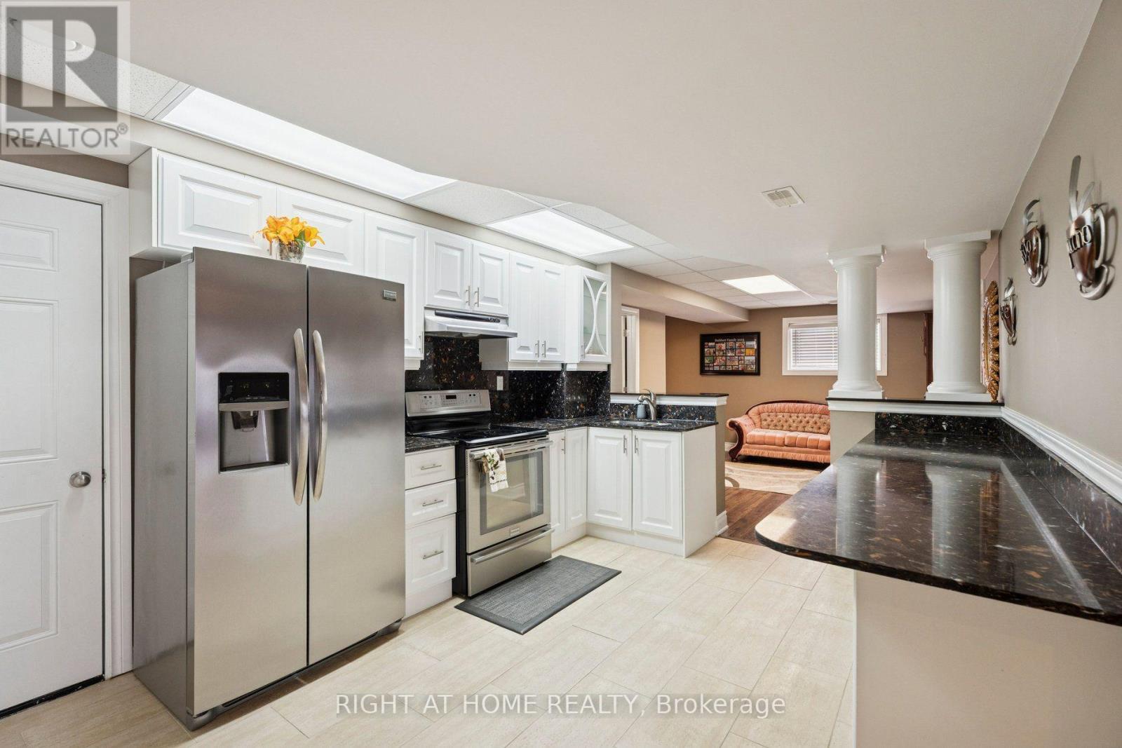 10 Brolley Crescent, Essa, Ontario  L0L 2N2 - Photo 31 - N13667506