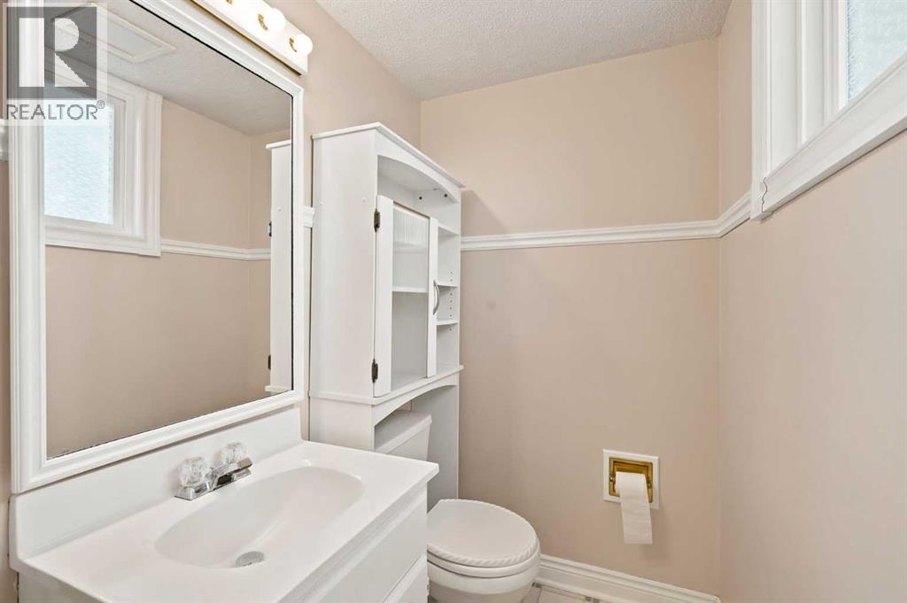 820 Canford Crescent SW, Calgary, Alberta  T2W 1L2 - Photo 18 - A2324534