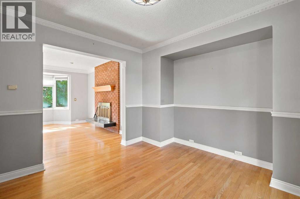 820 Canford Crescent SW, Calgary, Alberta  T2W 1L2 - Photo 6 - A2324534