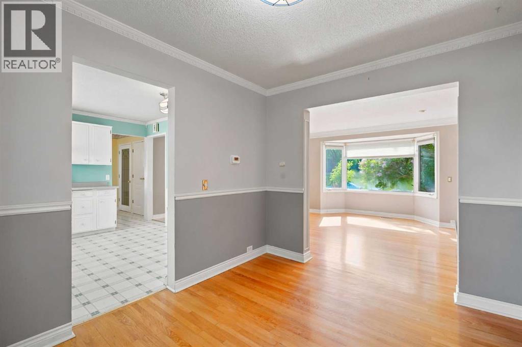 820 Canford Crescent SW, Calgary, Alberta  T2W 1L2 - Photo 10 - A2324534