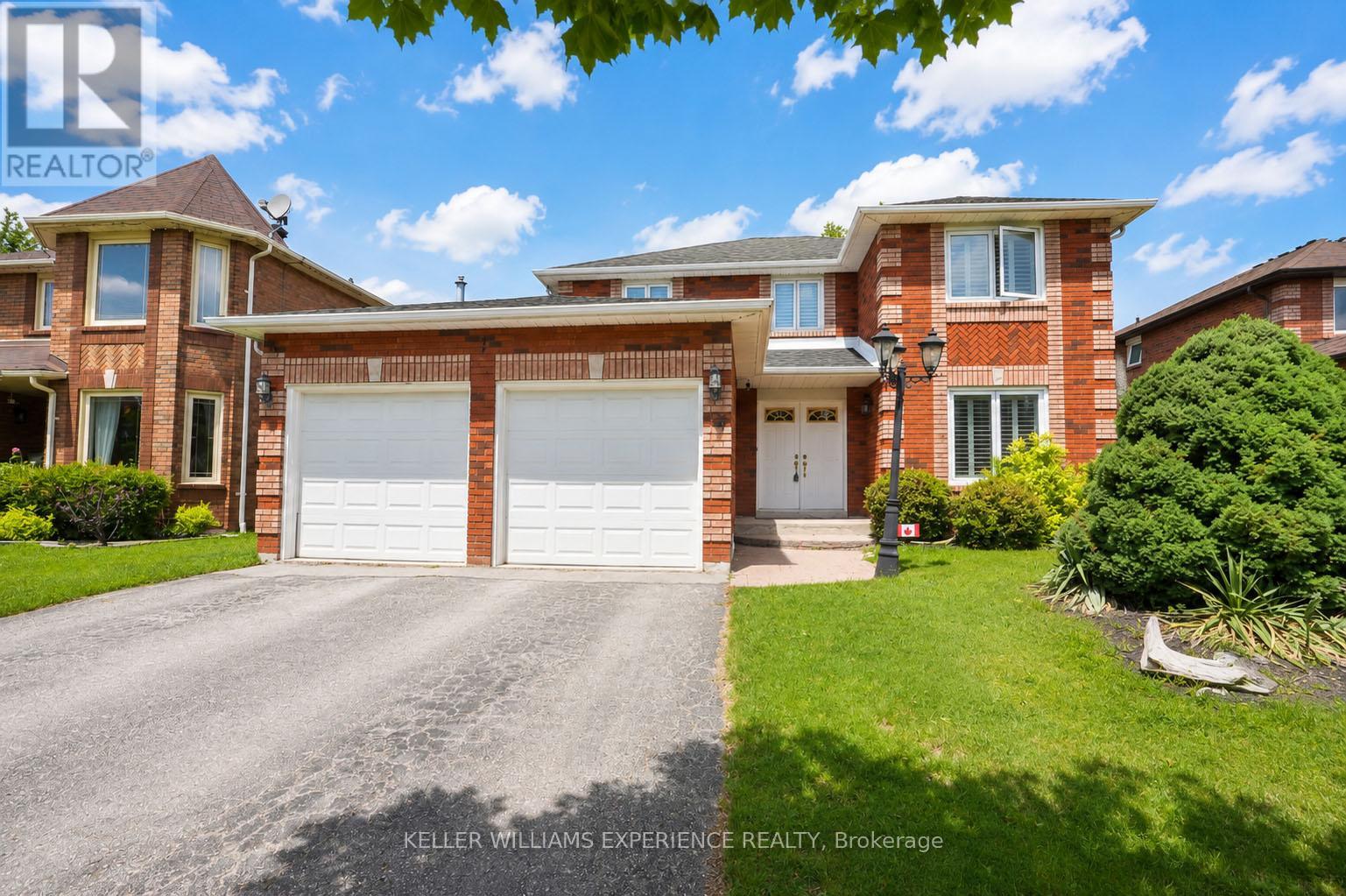 132 James Street, Barrie (Ardagh), Ontario  L4N 6X9 - Photo 2 - S13667260