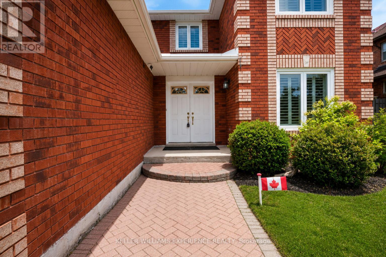 132 James Street, Barrie (Ardagh), Ontario  L4N 6X9 - Photo 3 - S13667260