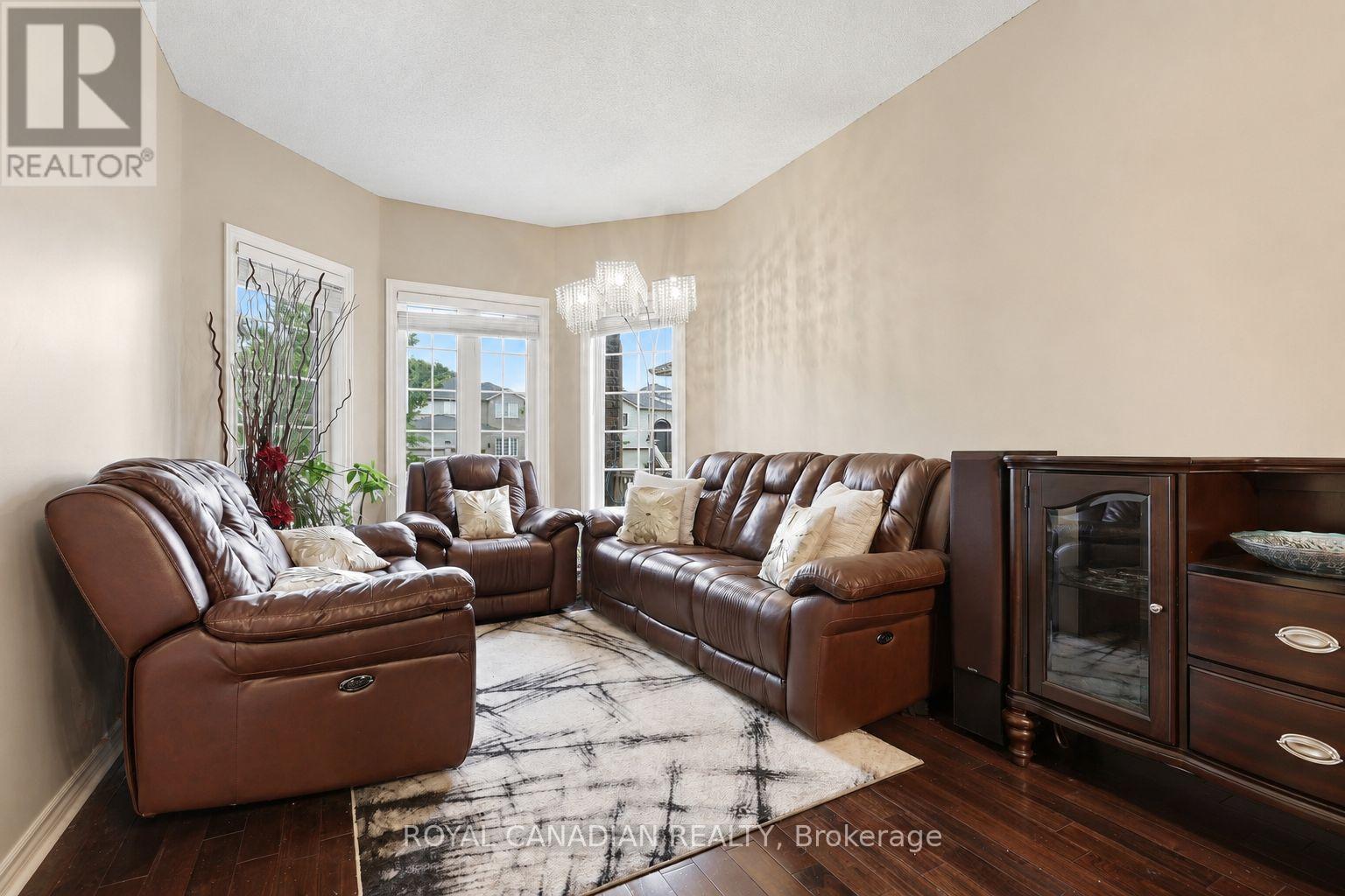 264 Country Lane, Barrie (Painswick South), Ontario  L4N 0Y3 - Photo 5 - S13667306