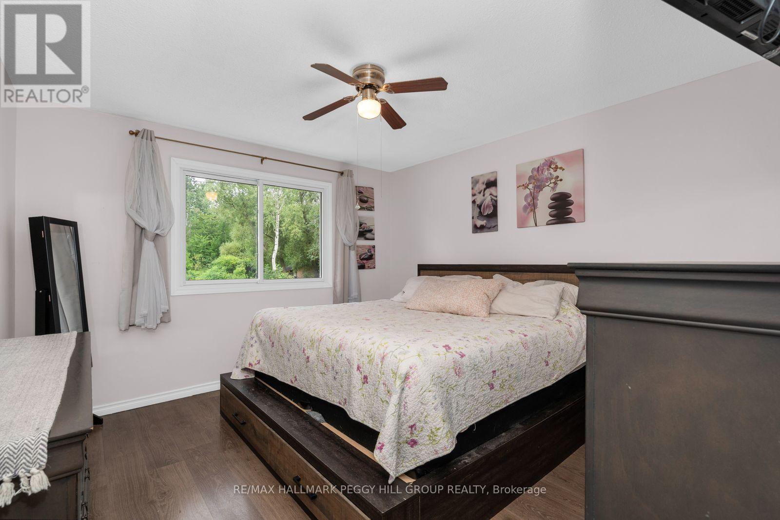 379 Wardell Street, Tay (Port Mcnicoll), Ontario  L0K 1R0 - Photo 6 - S13667354