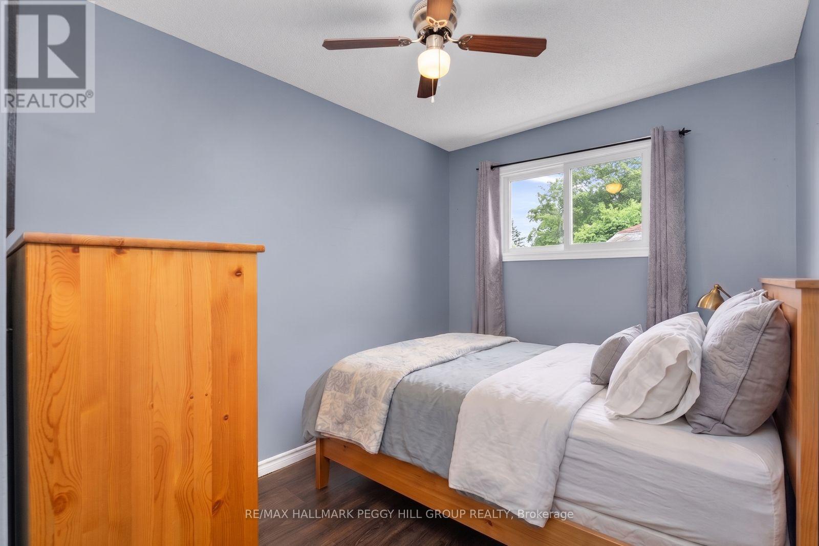 379 Wardell Street, Tay (Port Mcnicoll), Ontario  L0K 1R0 - Photo 8 - S13667354