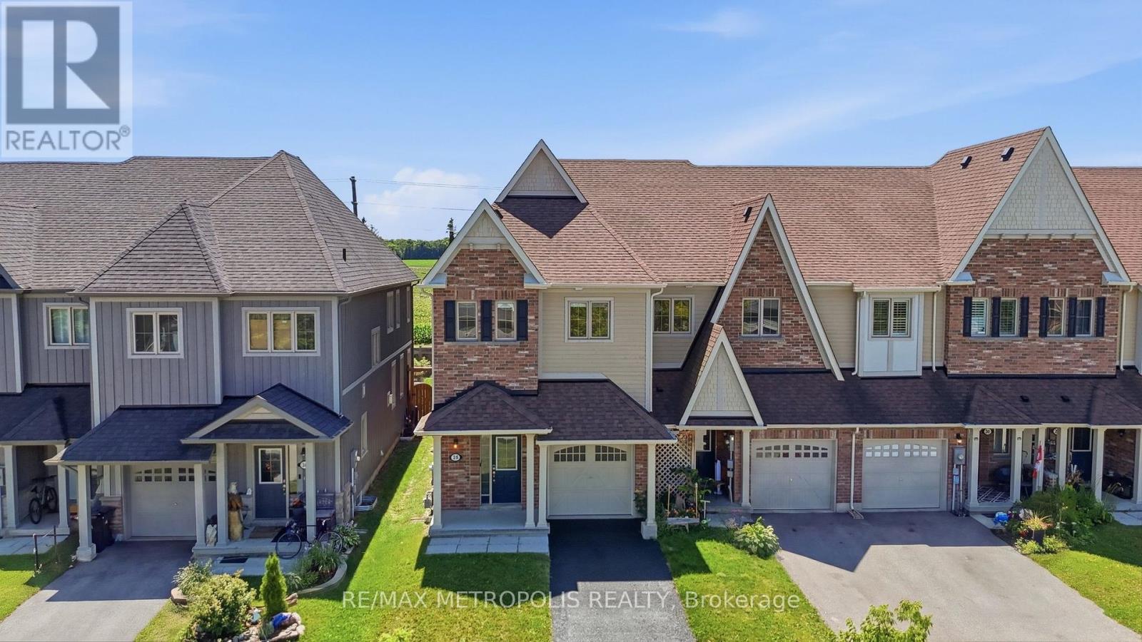 34 ROBERTSON STREET, Collingwood, Ontario