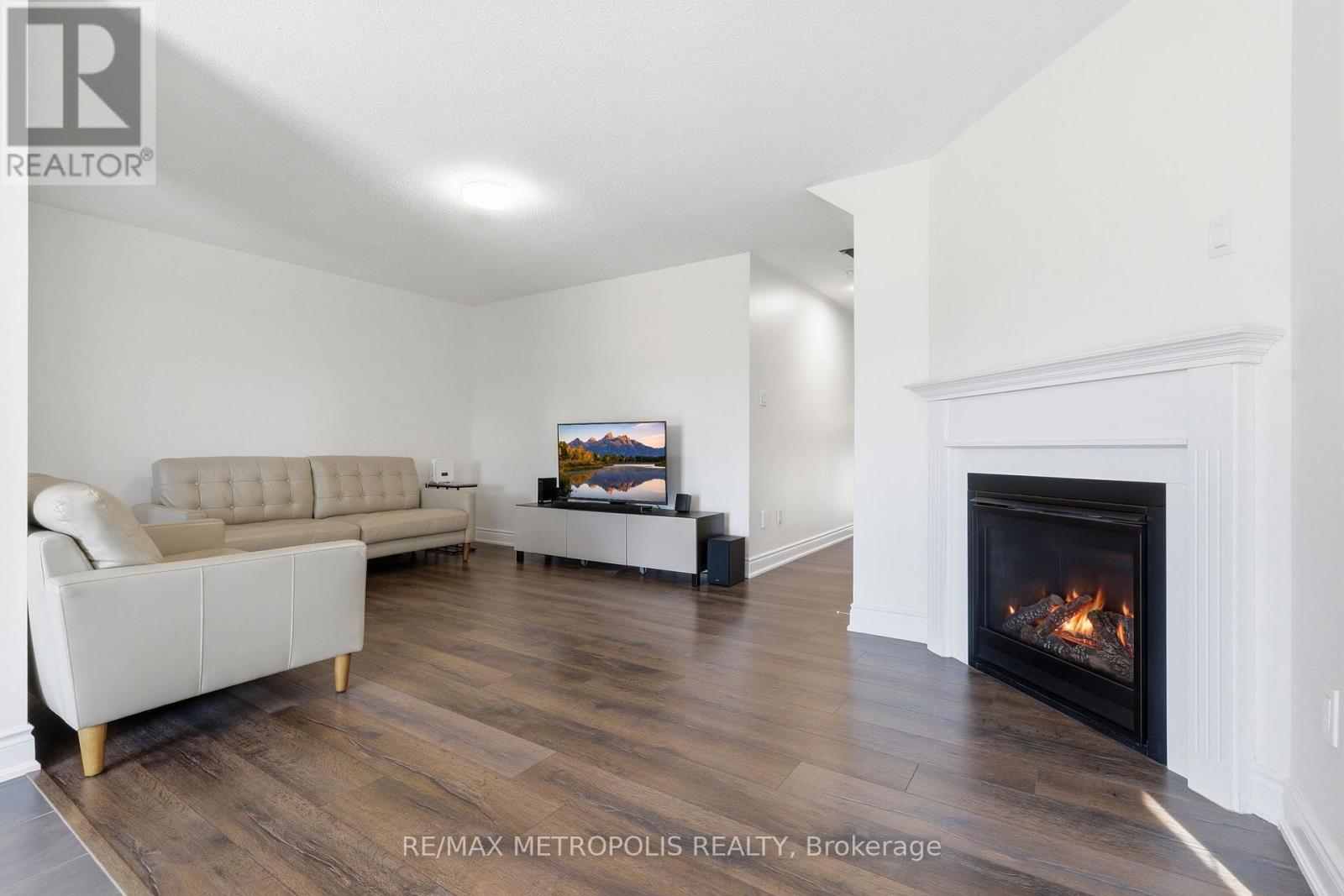 34 Robertson Street, Collingwood, Ontario  L9Y 0X1 - Photo 17 - S13667438