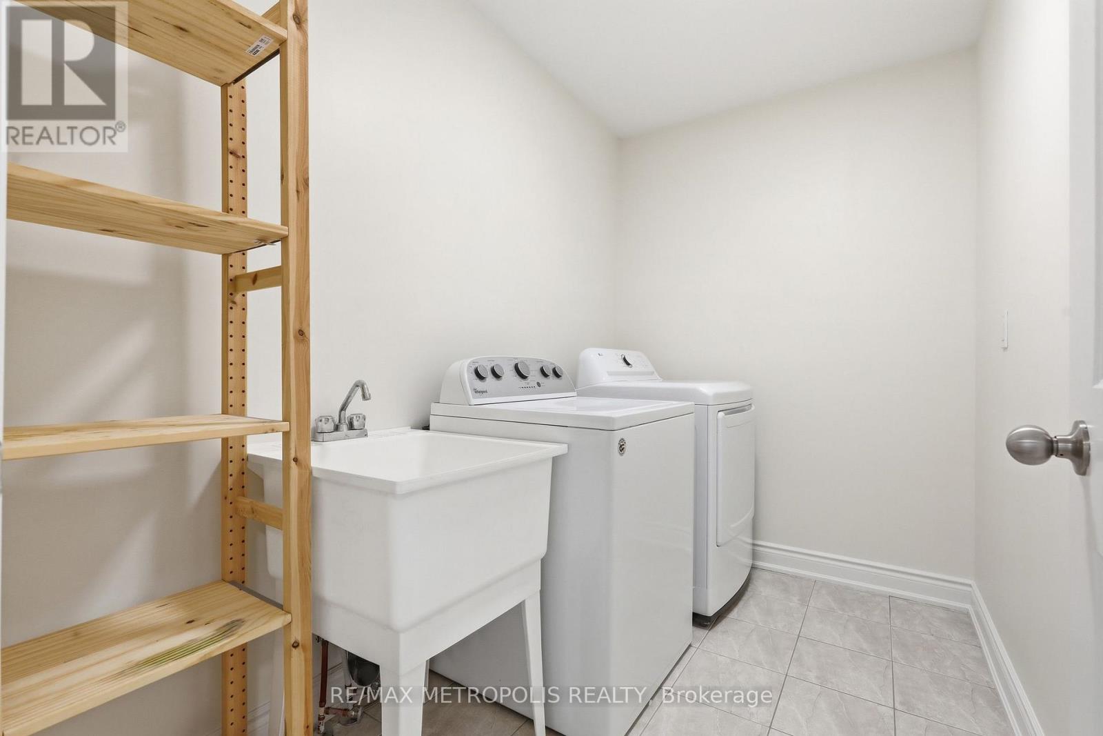 34 Robertson Street, Collingwood, Ontario  L9Y 0X1 - Photo 39 - S13667438