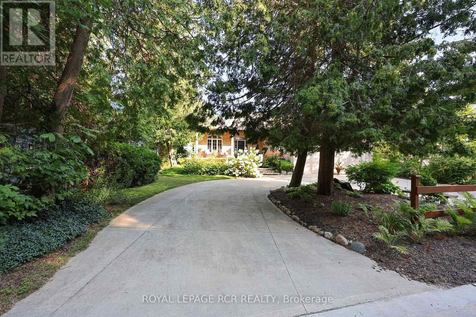 1068 Shore Lane, Wasaga Beach, Ontario  L9Z 2A1 - Photo 2 - S13667500