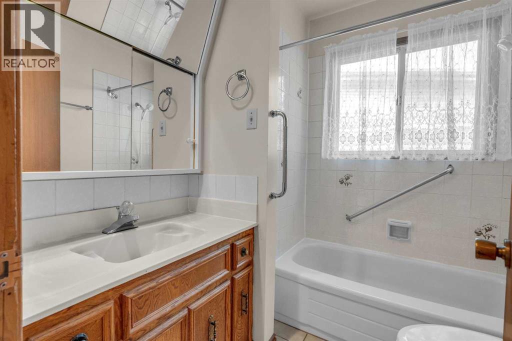 4511 Richmond Road SW, Calgary, Alberta  T3E 4P9 - Photo 24 - A2325001