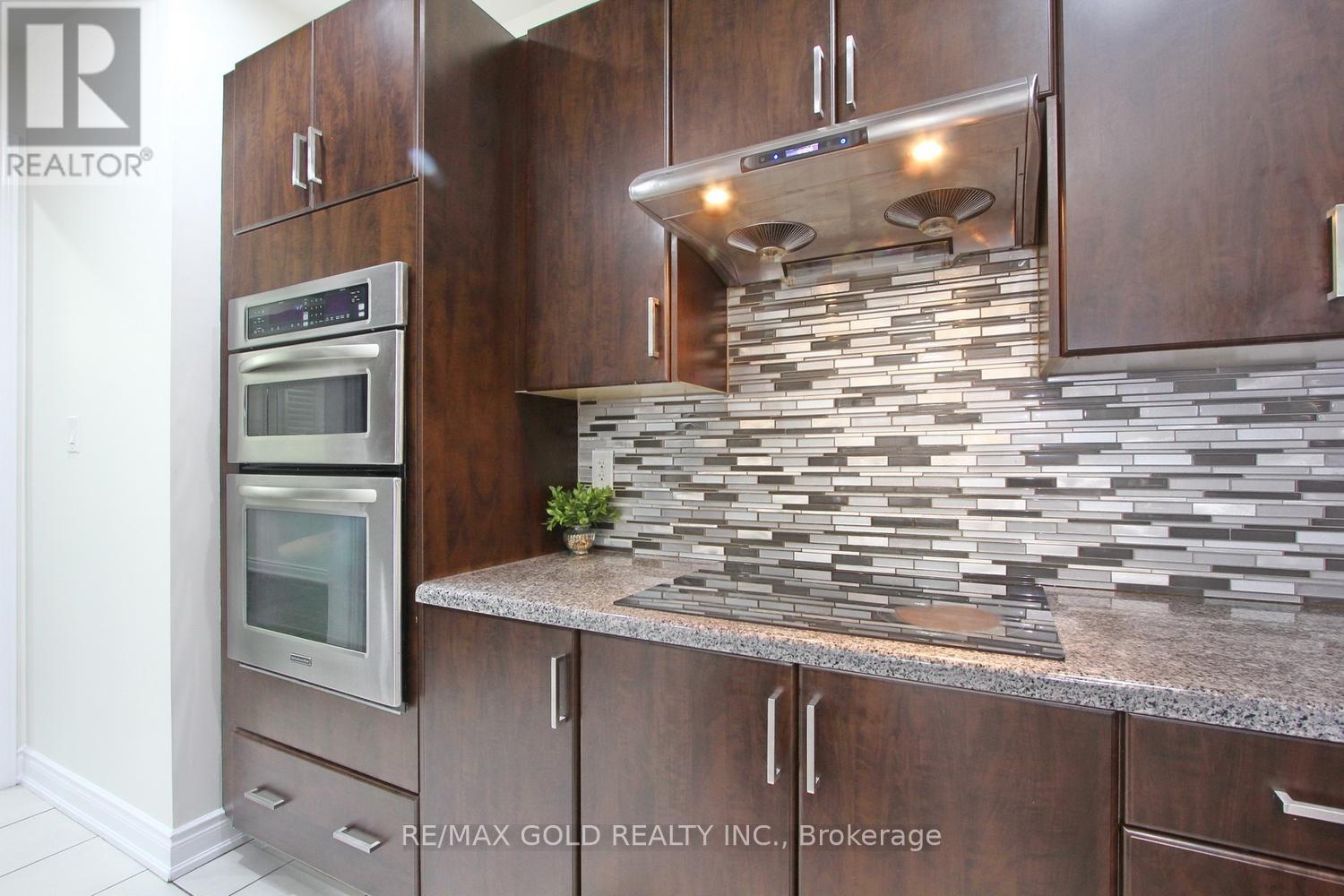 52 Bear Run Road, Brampton, Ontario  L6X 0E4 - Photo 18 - W13667288