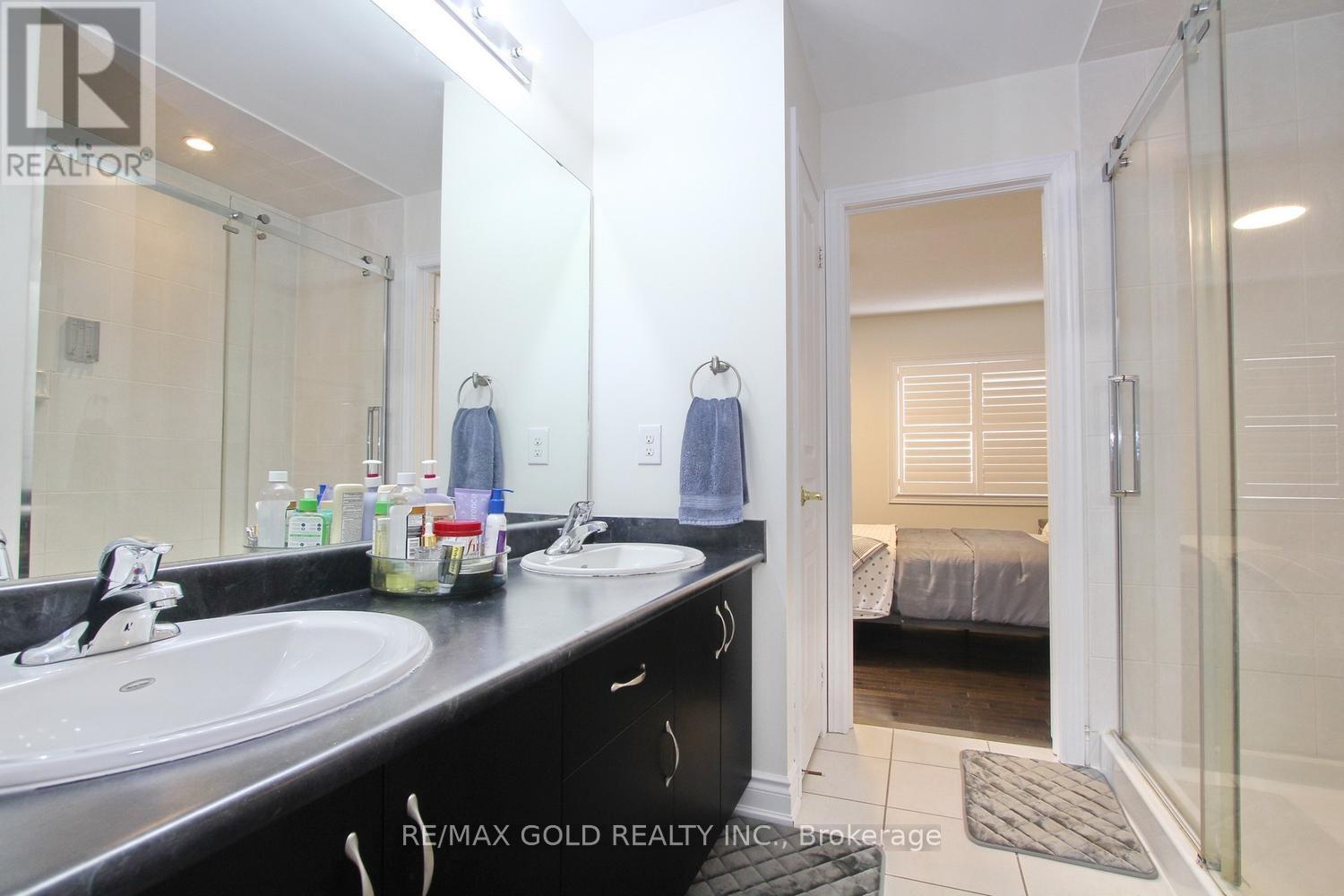 52 Bear Run Road, Brampton, Ontario  L6X 0E4 - Photo 33 - W13667288
