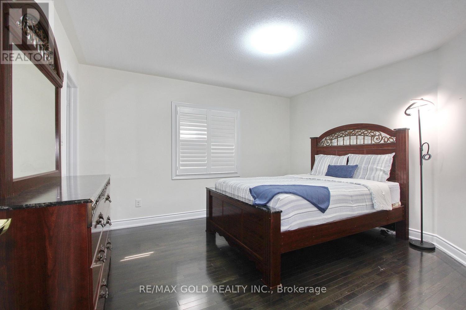 52 Bear Run Road, Brampton, Ontario  L6X 0E4 - Photo 36 - W13667288