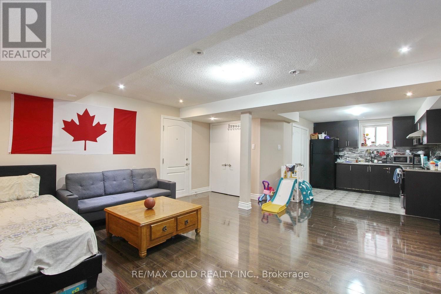 52 Bear Run Road, Brampton, Ontario  L6X 0E4 - Photo 42 - W13667288