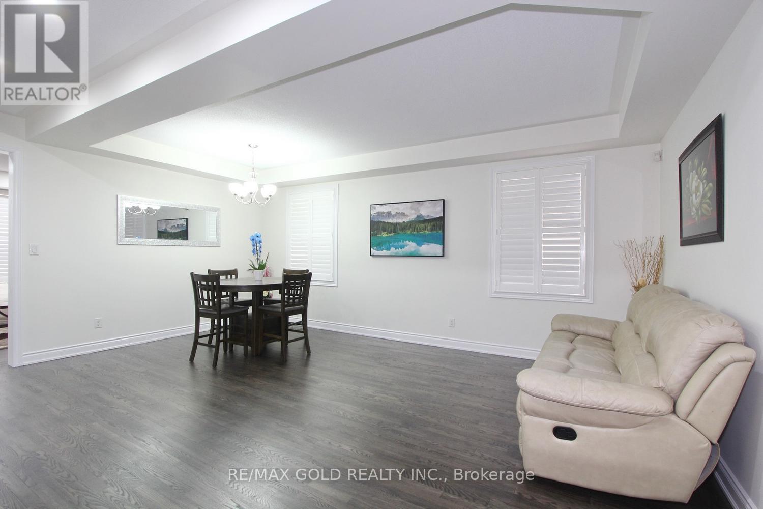 52 Bear Run Road, Brampton, Ontario  L6X 0E4 - Photo 8 - W13667288