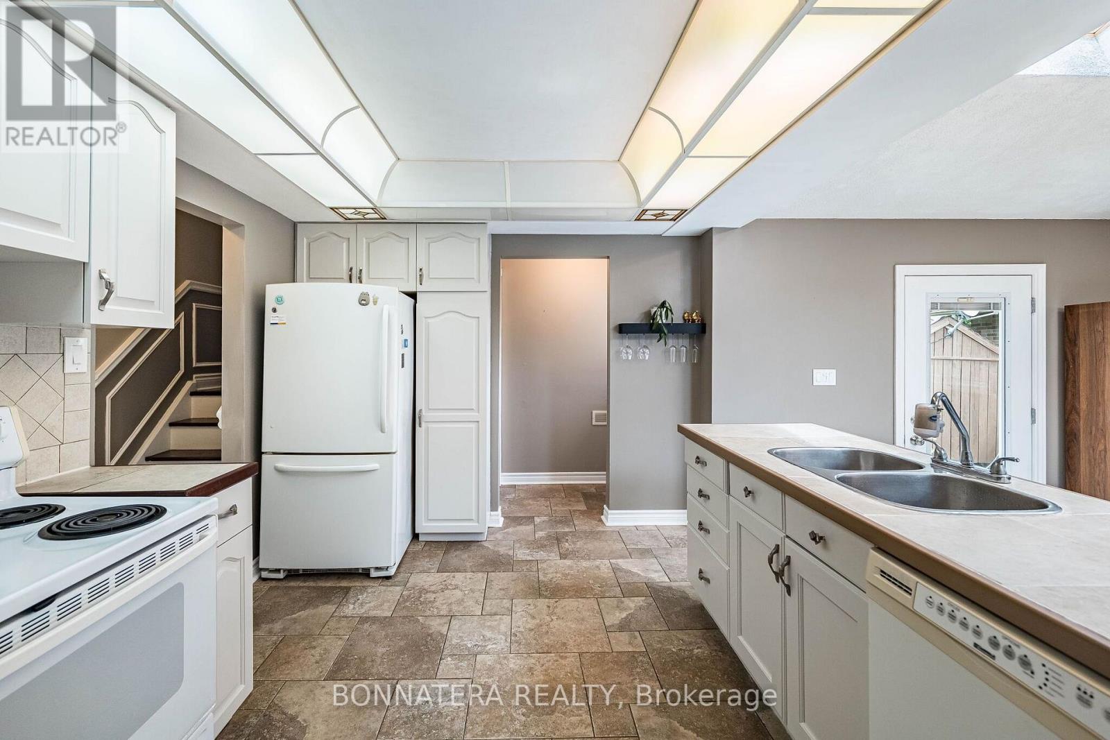 1324 Aldridge Crescent, Burlington, Ontario  L7M 1J1 - Photo 20 - W13667298