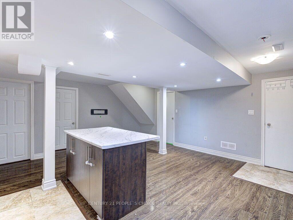 Bsmt - 5965 River Grove Avenue, Mississauga, Ontario  L5M 4Z8 - Photo 10 - W13667324