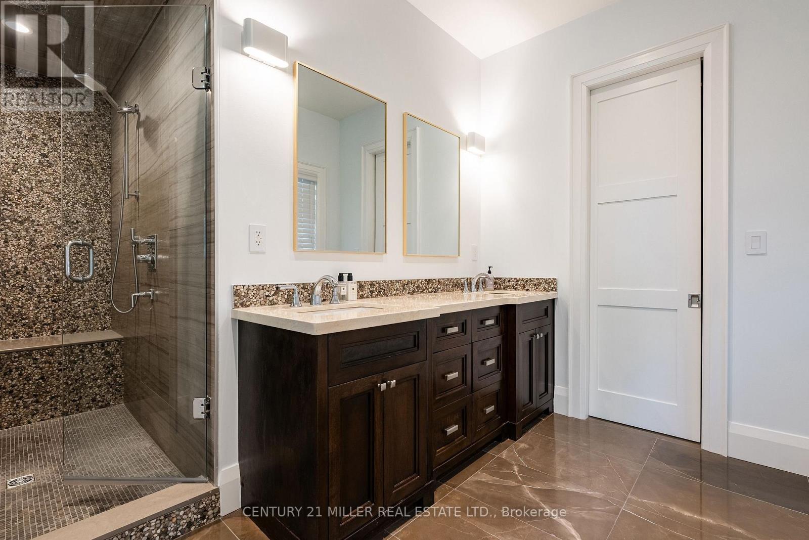 5316 Drenkelly Court, Mississauga, Ontario  L5M 2H4 - Photo 27 - W13667332
