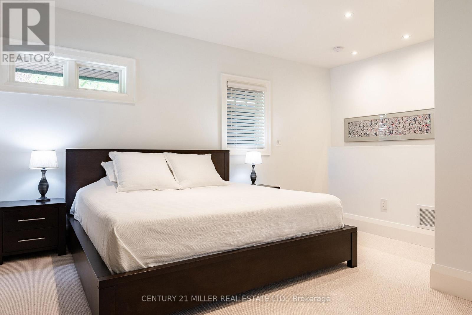 5316 Drenkelly Court, Mississauga, Ontario  L5M 2H4 - Photo 32 - W13667332