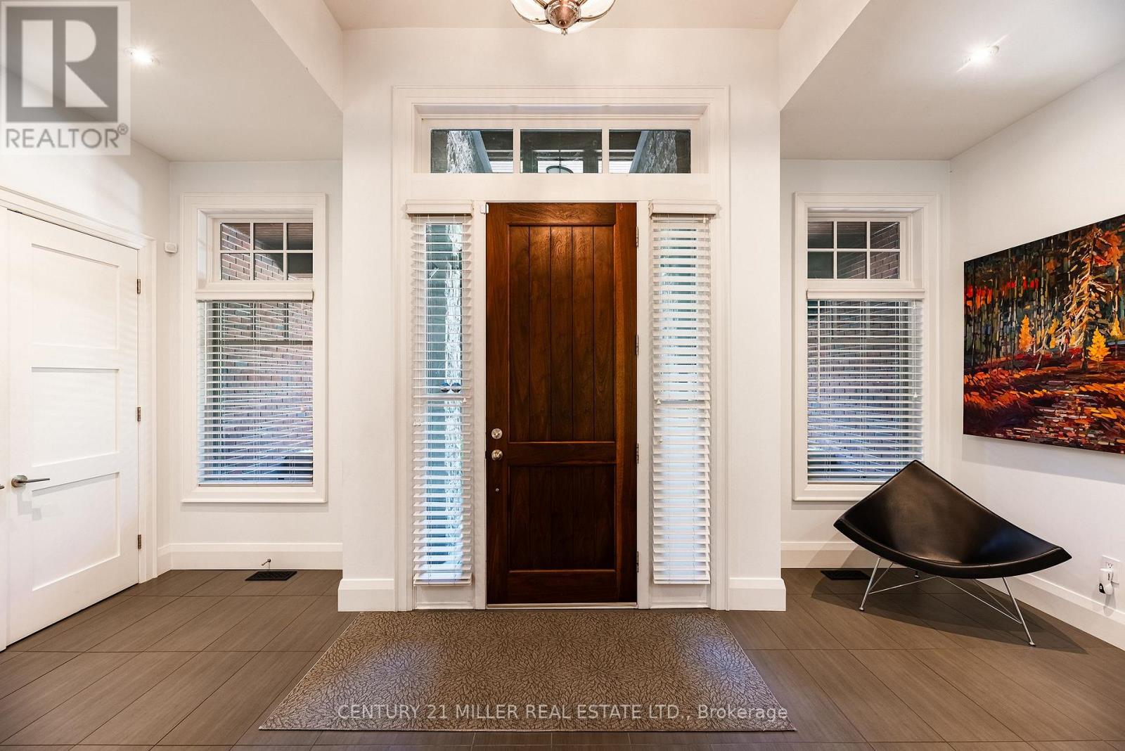 5316 Drenkelly Court, Mississauga, Ontario  L5M 2H4 - Photo 8 - W13667332