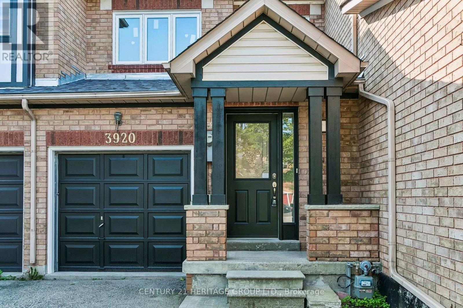 3920 Zenith Court, Mississauga, Ontario  L5N 7H7 - Photo 4 - W13667336