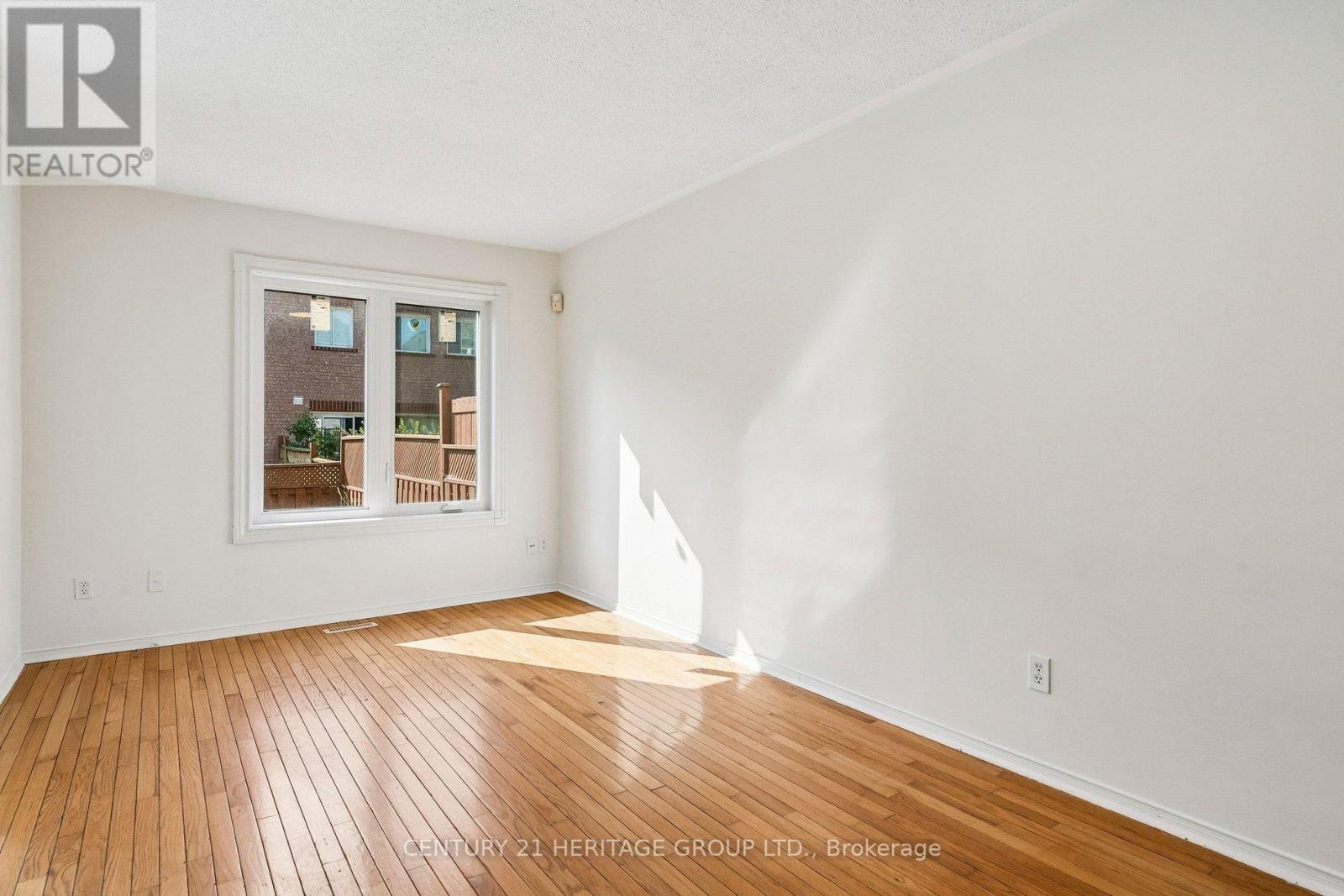3920 Zenith Court, Mississauga, Ontario  L5N 7H7 - Photo 8 - W13667336
