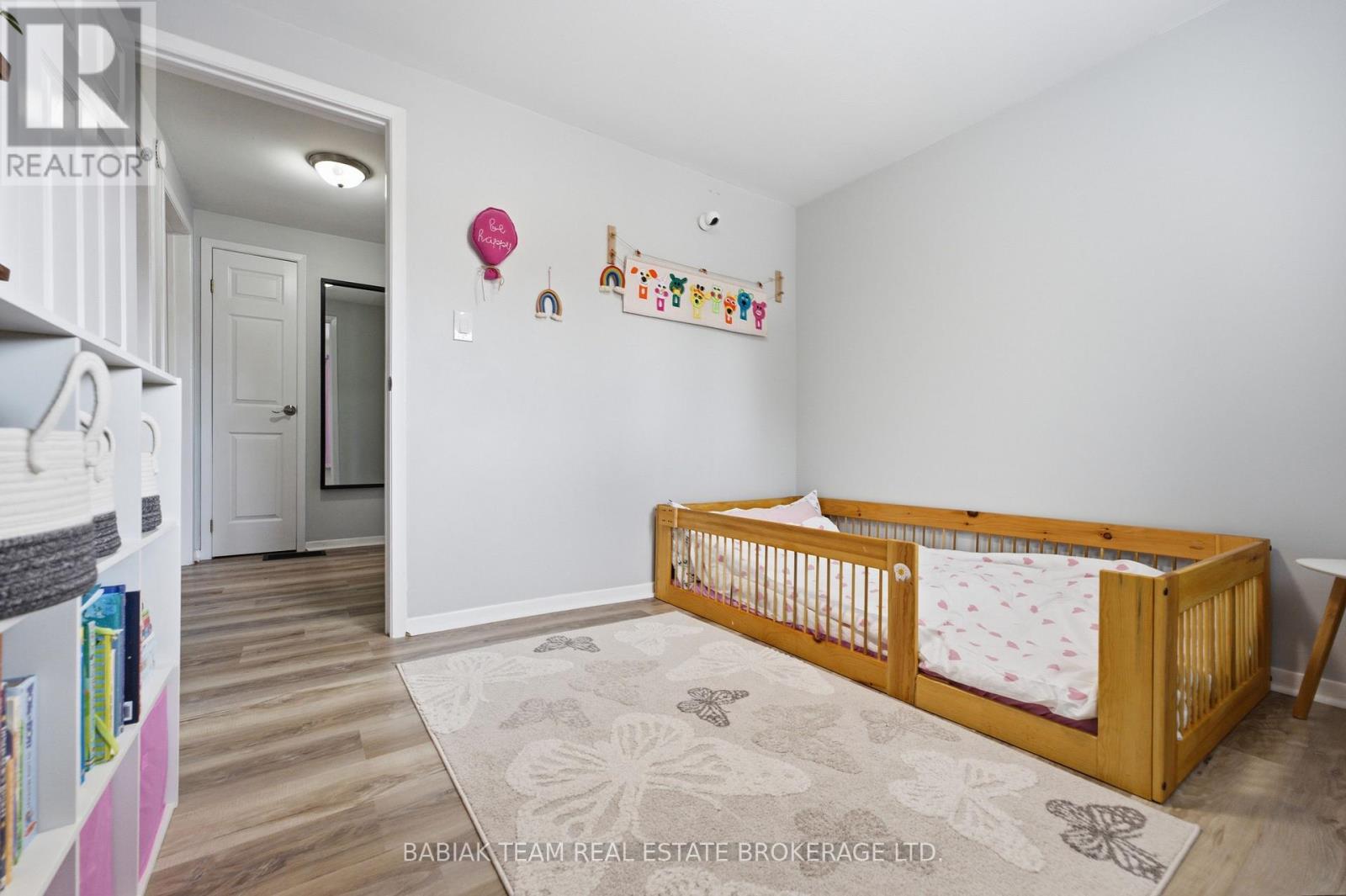 149 Mountainview Road S, Halton Hills, Ontario  L7G 4K4 - Photo 17 - W13667412