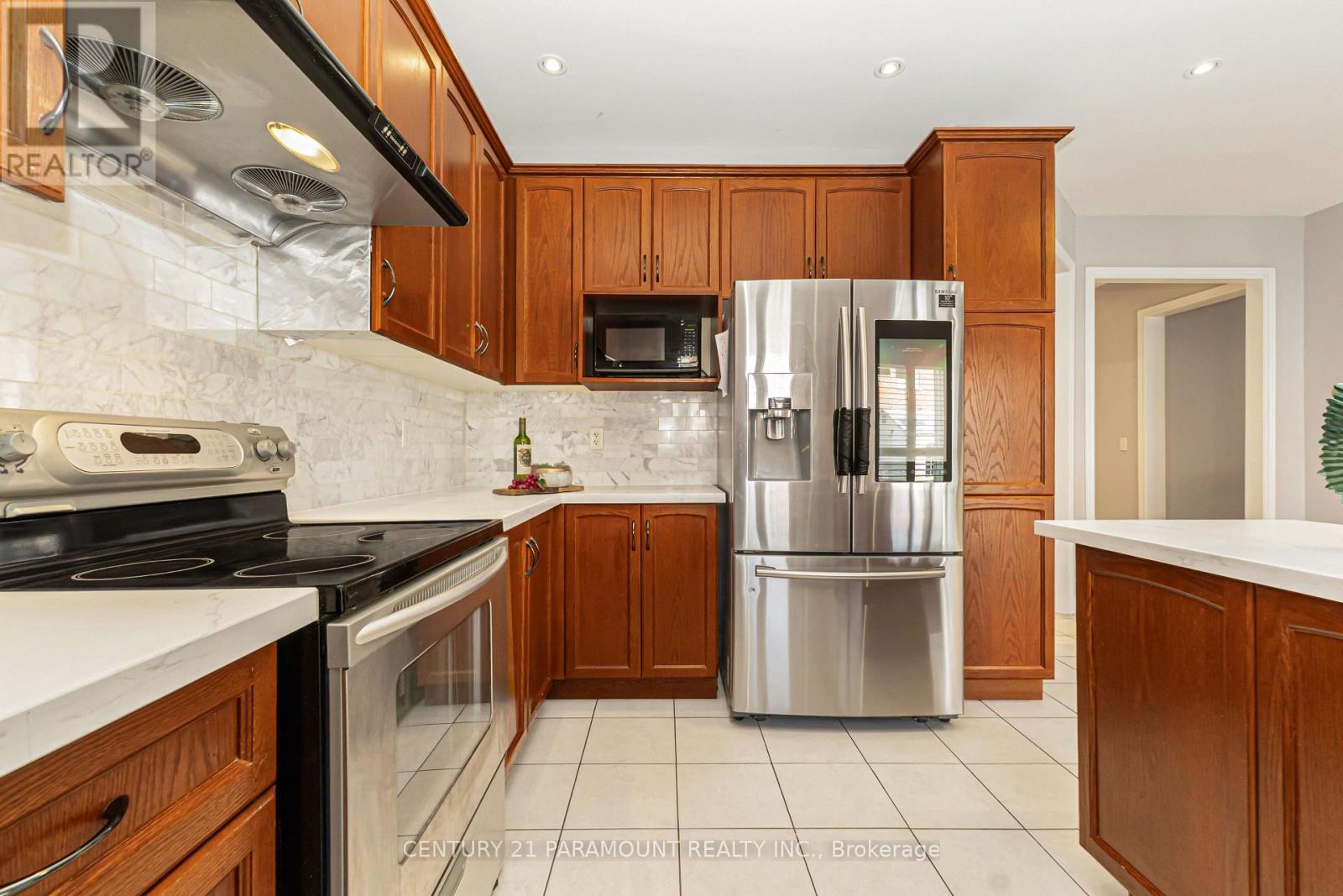 56 Dovehaven Crescent, Brampton, Ontario  L6P 2N8 - Photo 14 - W13667446