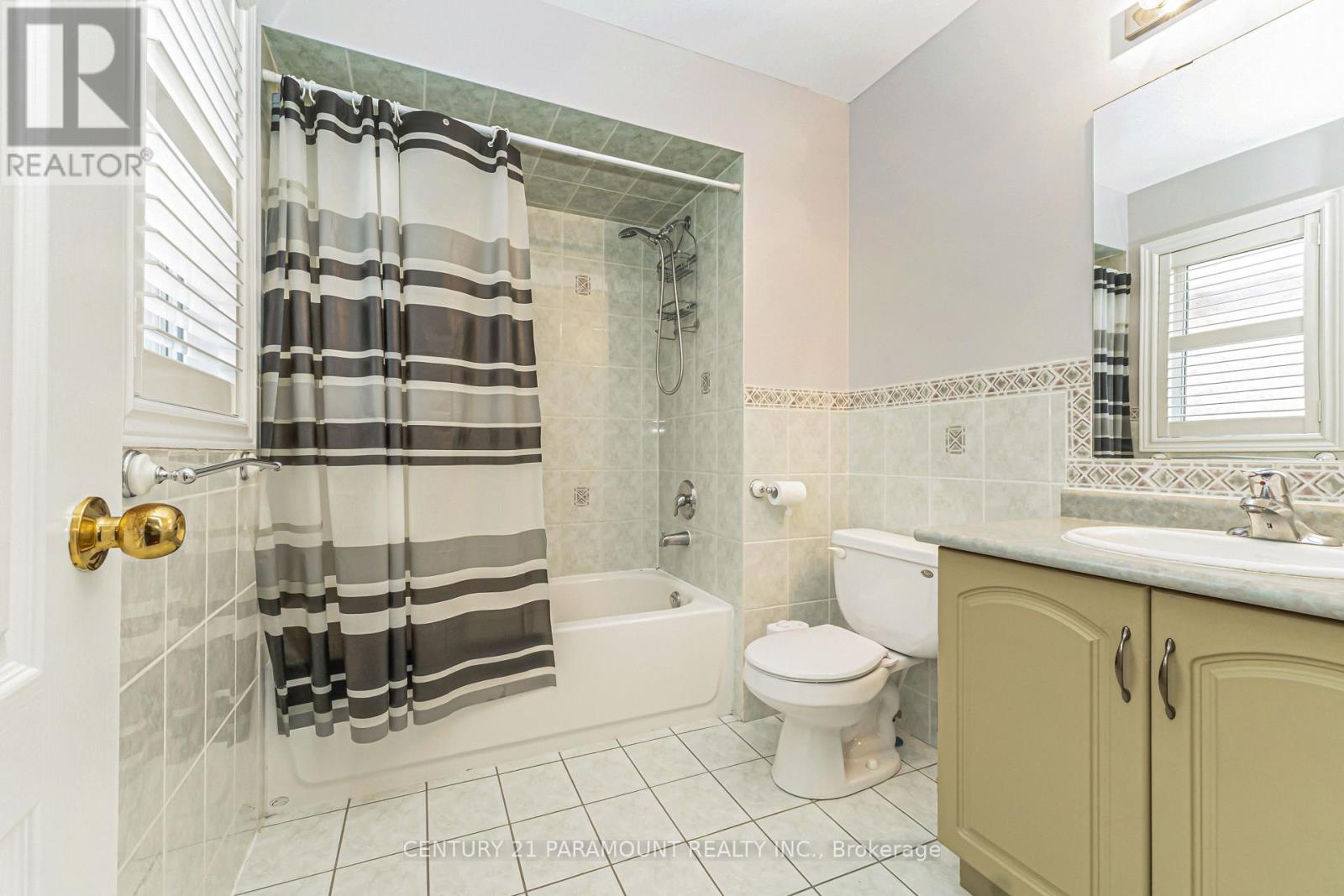 56 Dovehaven Crescent, Brampton, Ontario  L6P 2N8 - Photo 21 - W13667446