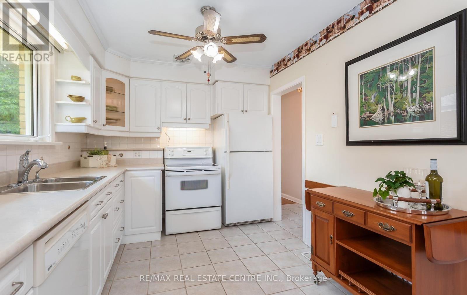 3518 The Credit Woodlands, Mississauga, Ontario  L5C 2X6 - Photo 14 - W13667482