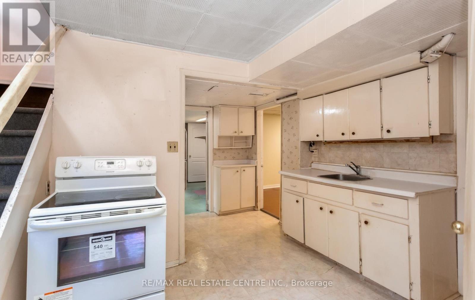3518 The Credit Woodlands, Mississauga, Ontario  L5C 2X6 - Photo 28 - W13667482