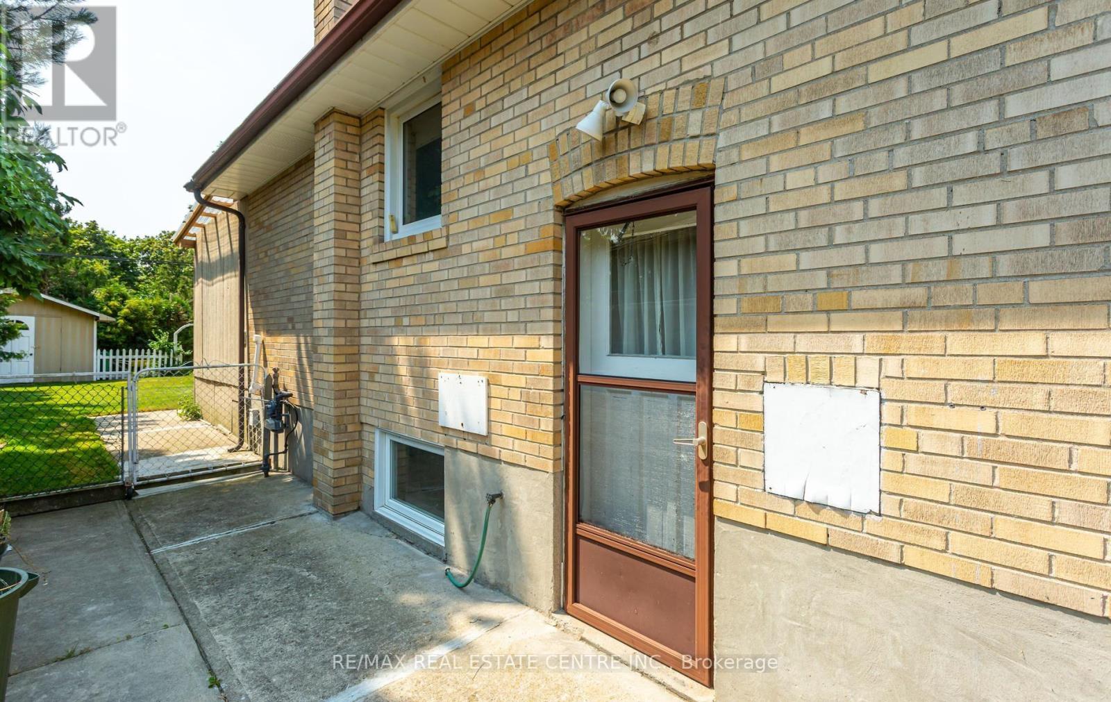 3518 The Credit Woodlands, Mississauga, Ontario  L5C 2X6 - Photo 33 - W13667482