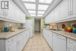1101 - 58 Church Street, Brampton, Ontario  L6V 4A8 - Photo 8 - W13667510