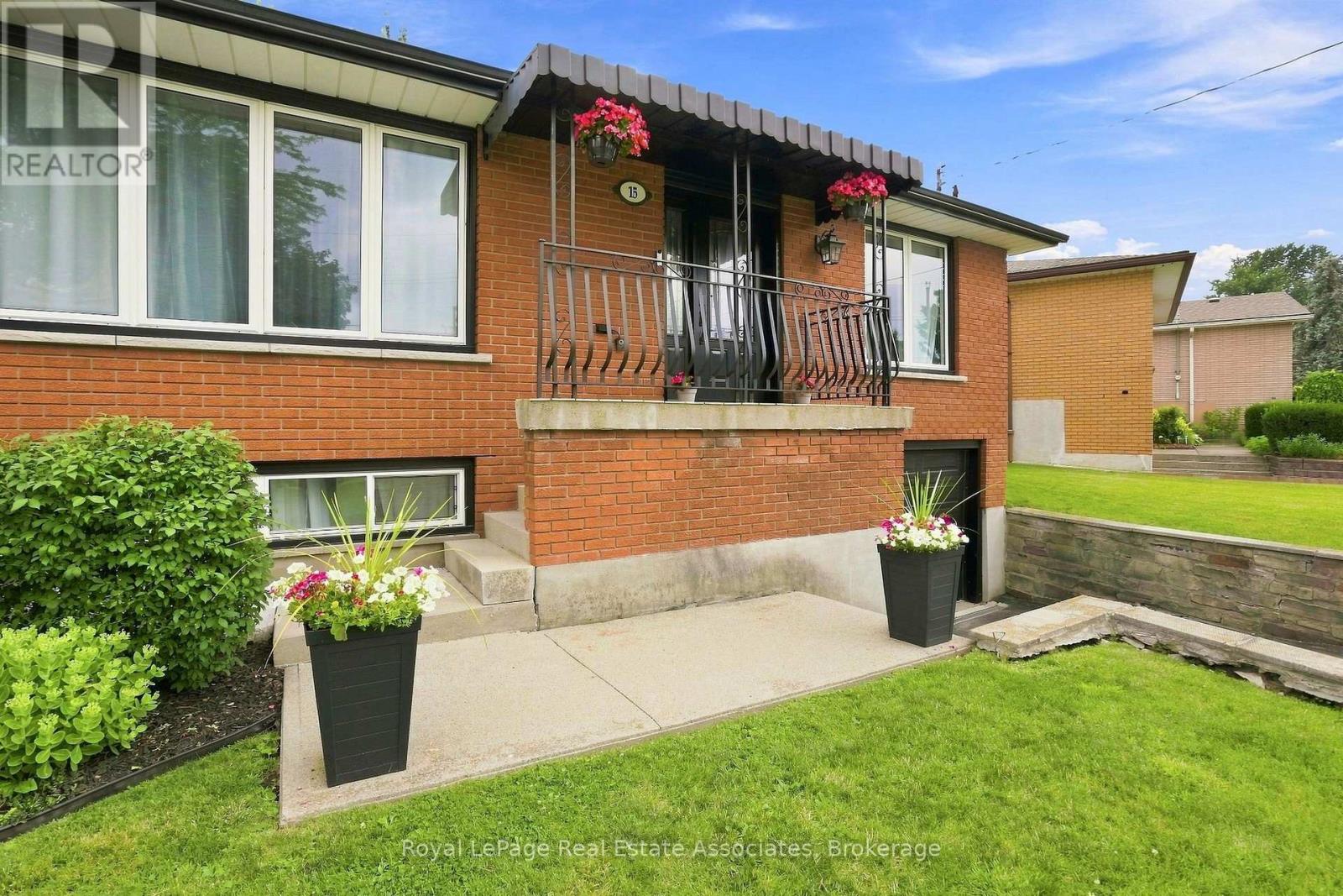 15 Quay Court, Hamilton, Ontario  L8W 1R2 - Photo 3 - X13667456