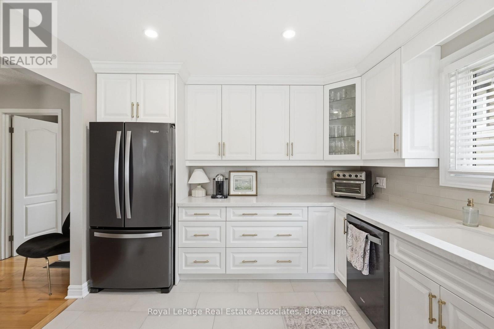 15 Quay Court, Hamilton, Ontario  L8W 1R2 - Photo 8 - X13667456