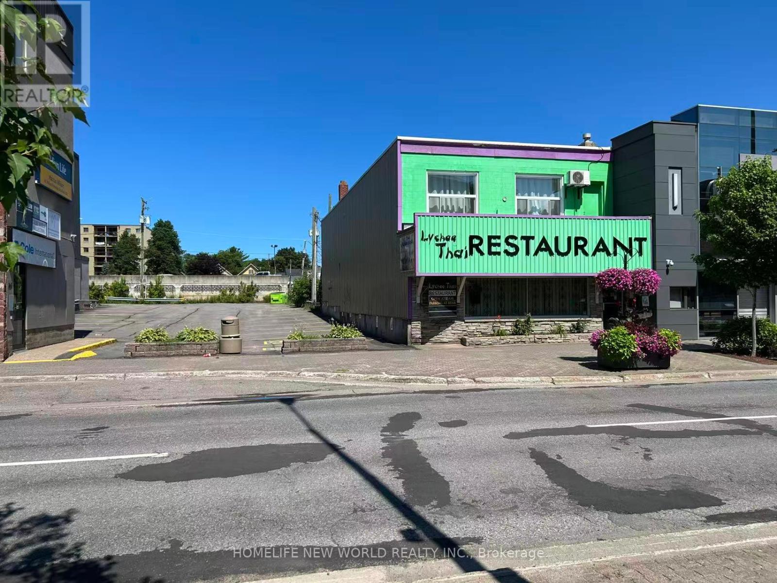 280 Queen Street E, Sault Ste Marie, Ontario  P6A 1Y7 - Photo 1 - X13667516
