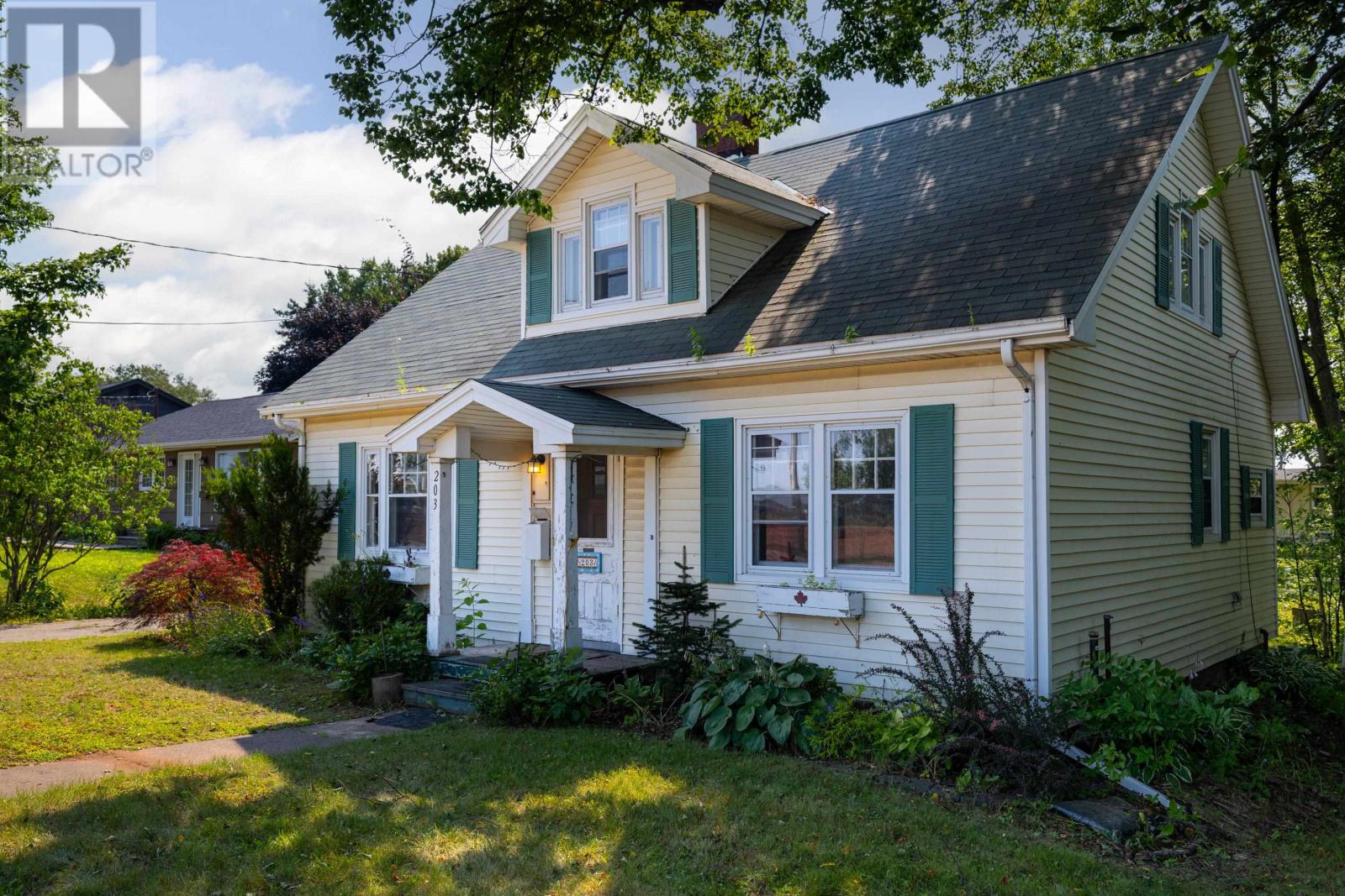 203 North River Road, Charlottetown, Prince Edward Island  C1A 3L4 - Photo 4 - 202620376