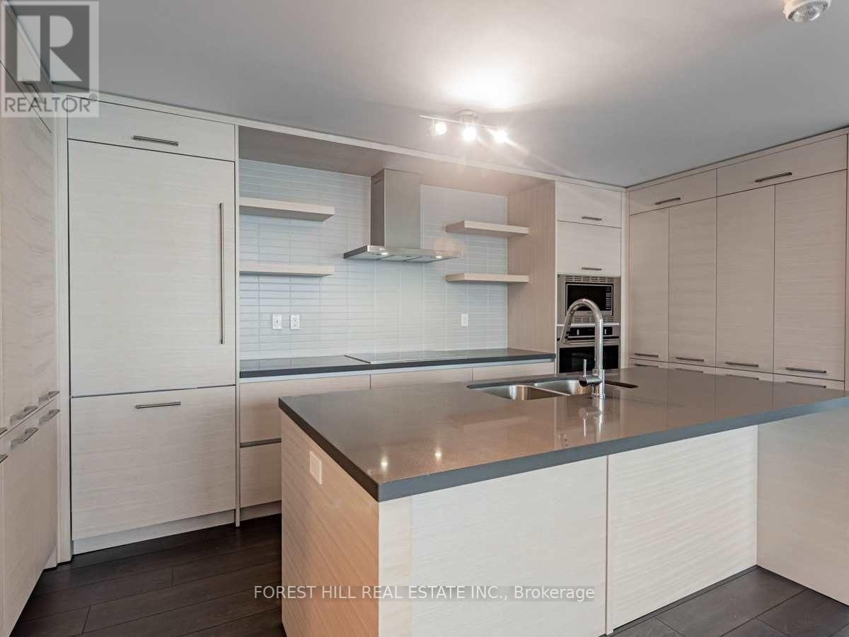 5702 - 2221 YONGE STREET Toronto (Mount Pleasant West), ON M4S 2B4