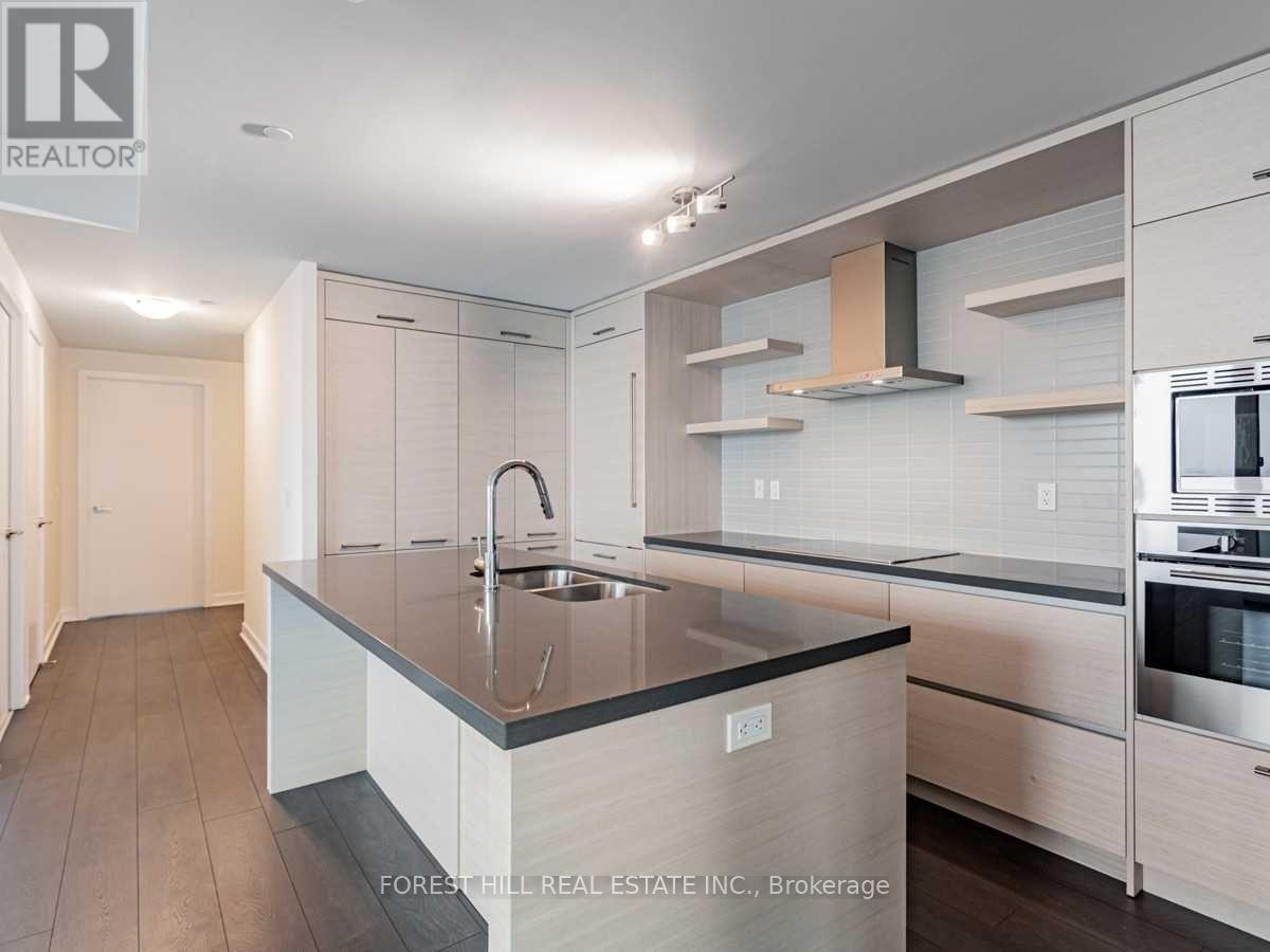 5702 - 2221 YONGE STREET Toronto (Mount Pleasant West), ON M4S 2B4