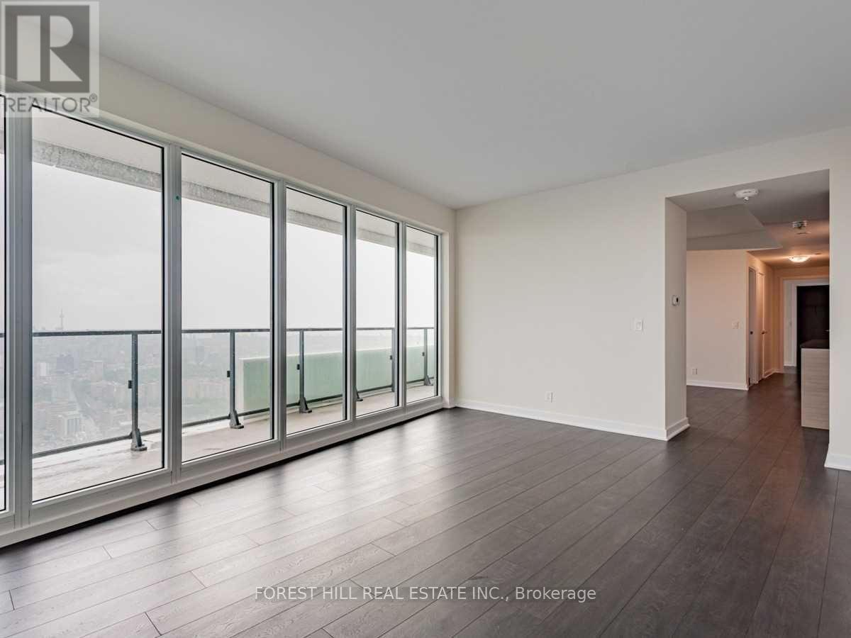 5702 - 2221 YONGE STREET Toronto (Mount Pleasant West), ON M4S 2B4
