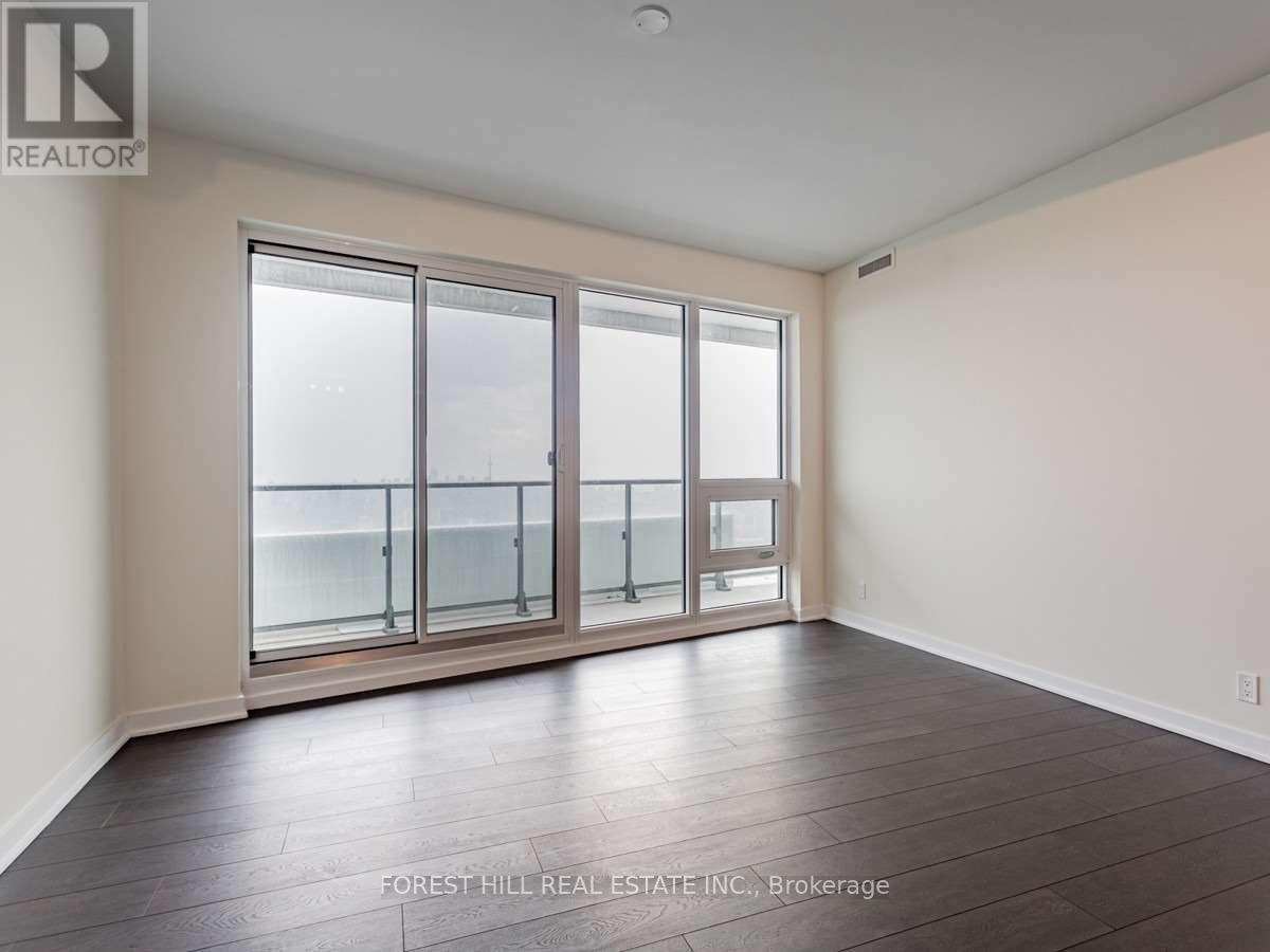 5702 - 2221 YONGE STREET Toronto (Mount Pleasant West), ON M4S 2B4
