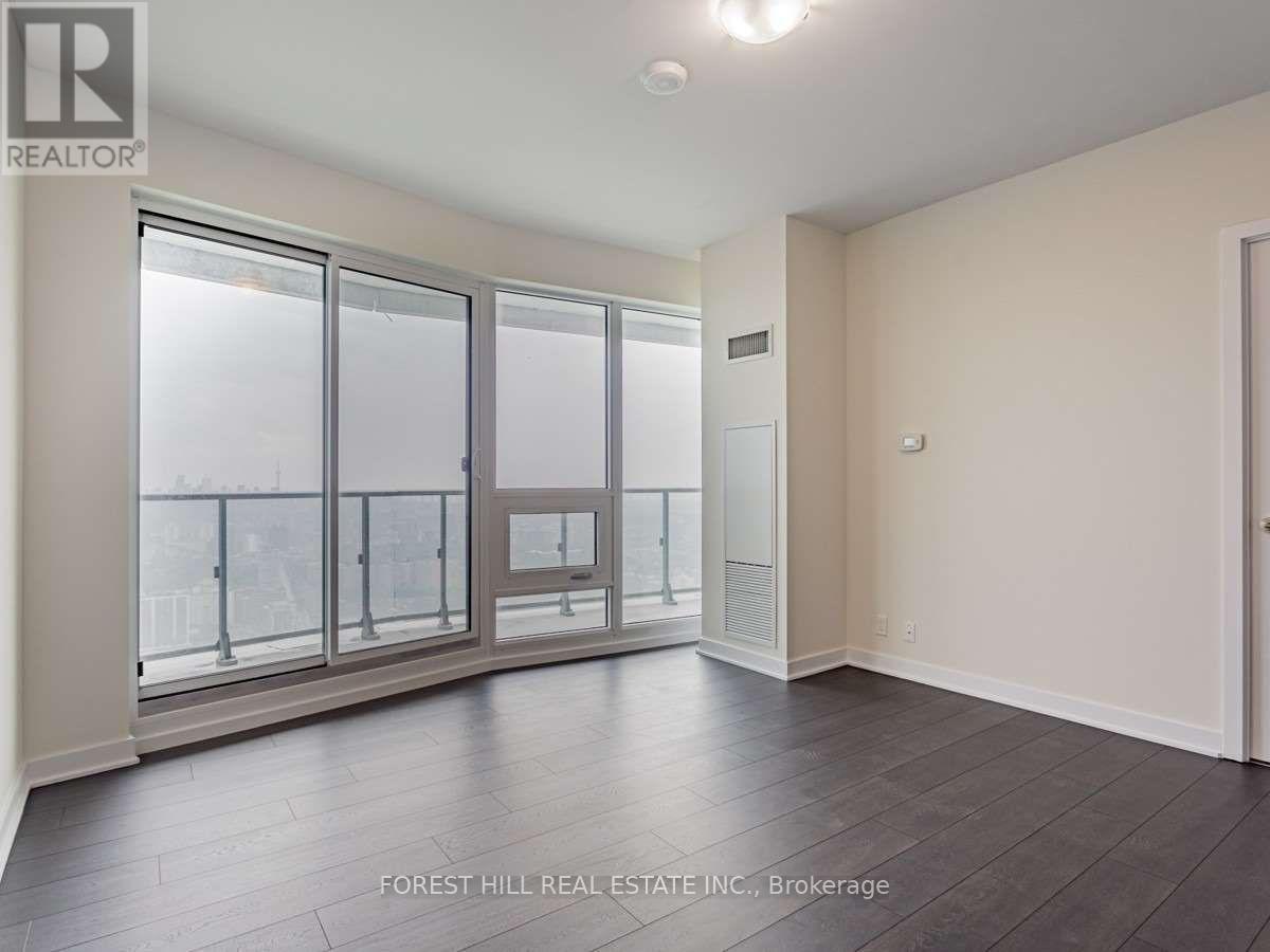 5702 - 2221 YONGE STREET Toronto (Mount Pleasant West), ON M4S 2B4