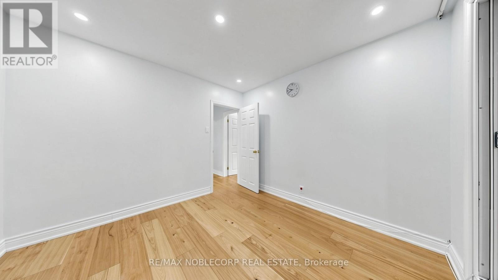 95 Snowood Court, Toronto, Ontario  M3N 1E7 - Photo 17 - W13622260